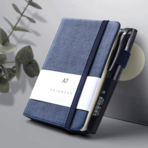 簡約皮革筆記本